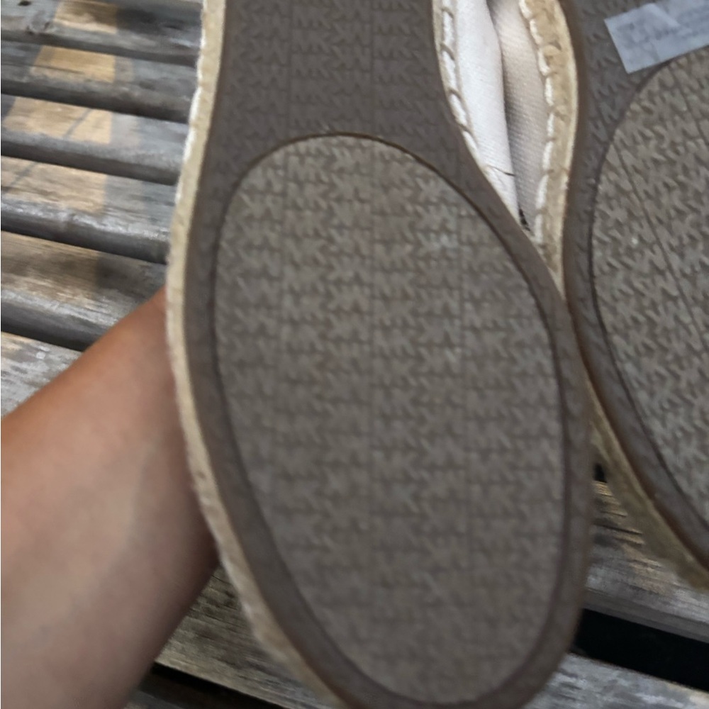 Michael Kors Cream Canvas Espadrilles Slip Ons NWT - Picture 3 of 5